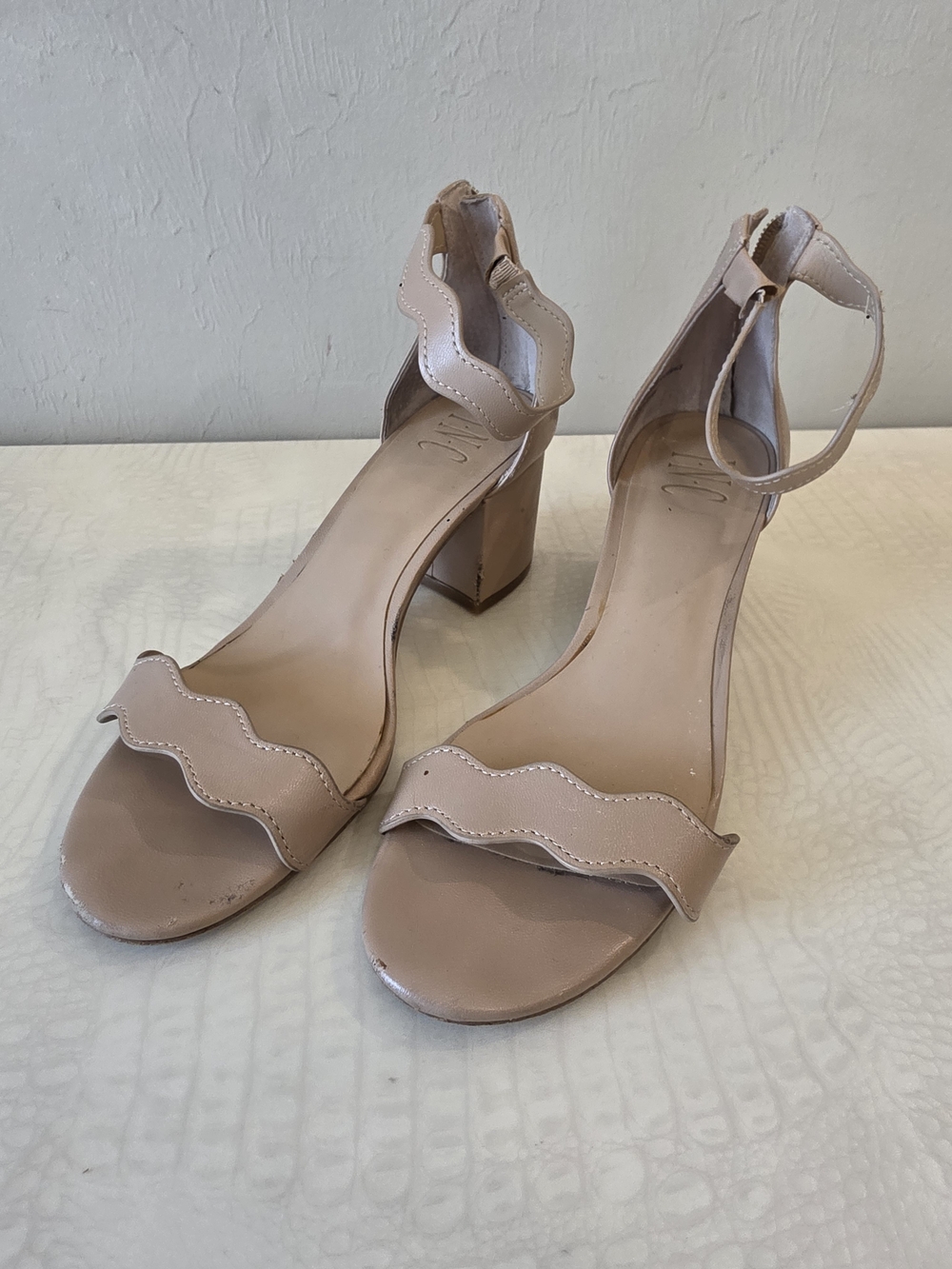 INC Hardwin Nude Scalloped Ankle Strap Block Heel Sandals Size 7